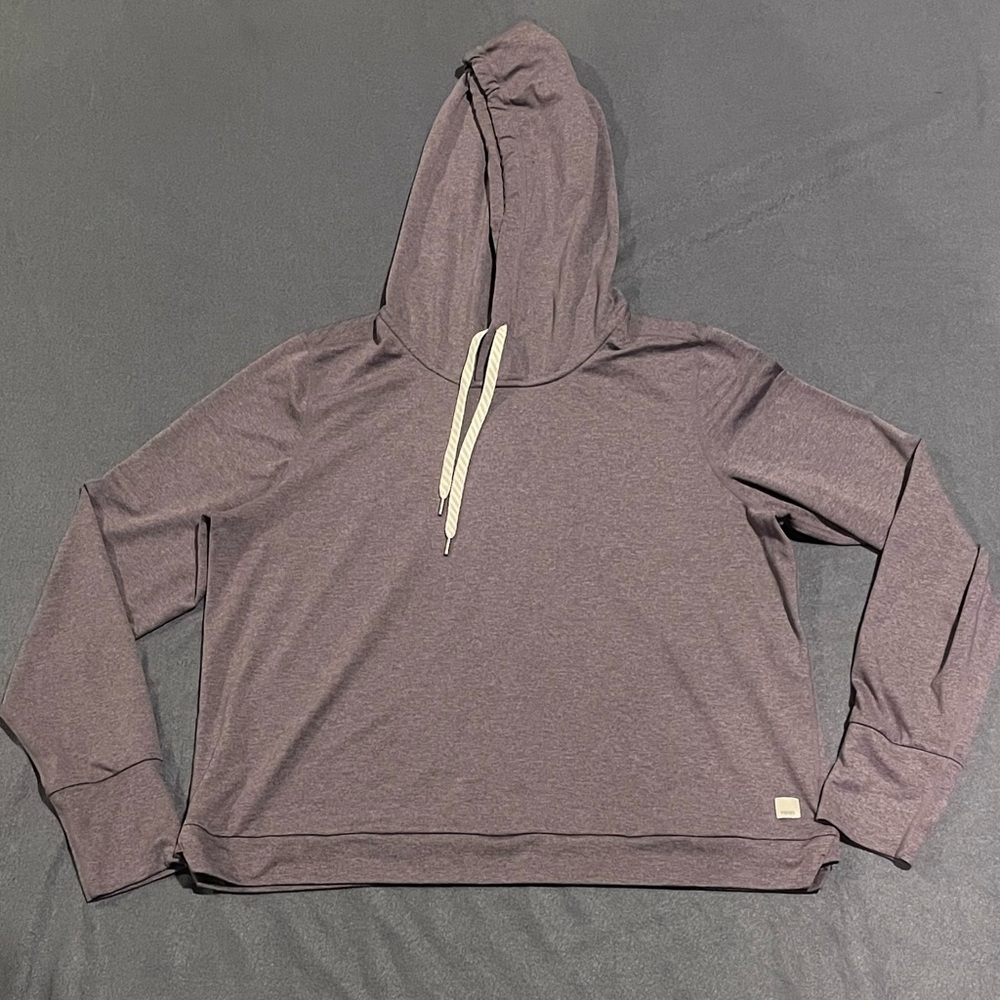 Vuori Halo essentials cropped hoodie women’s size XL NWOT